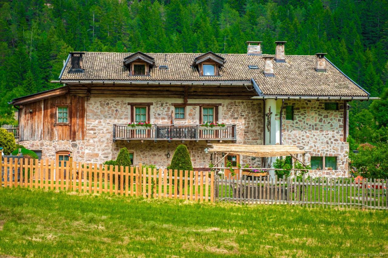 Bed and Breakfast Maso Franceschella à Carano  Extérieur photo