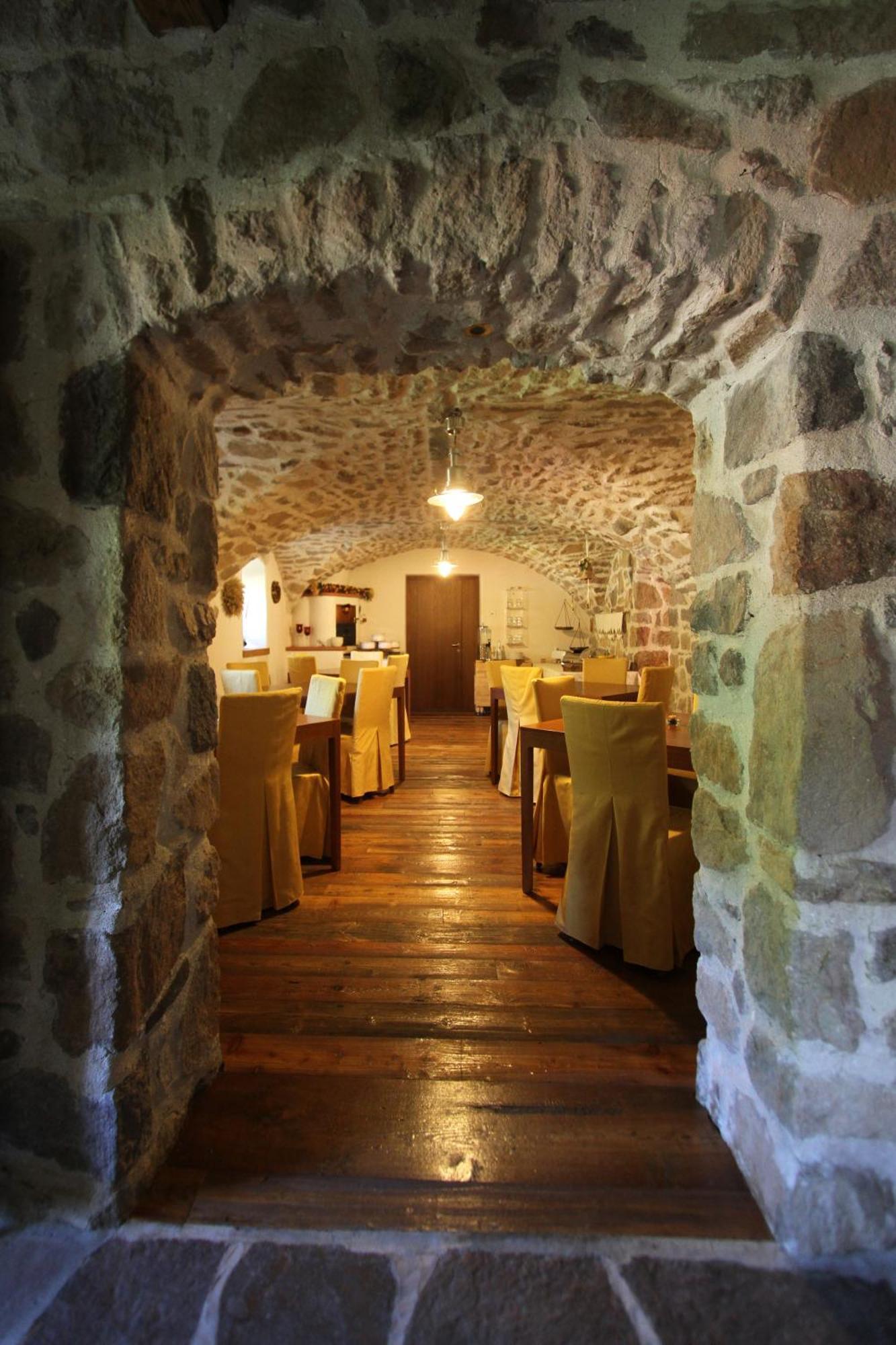 Bed and Breakfast Maso Franceschella à Carano  Extérieur photo