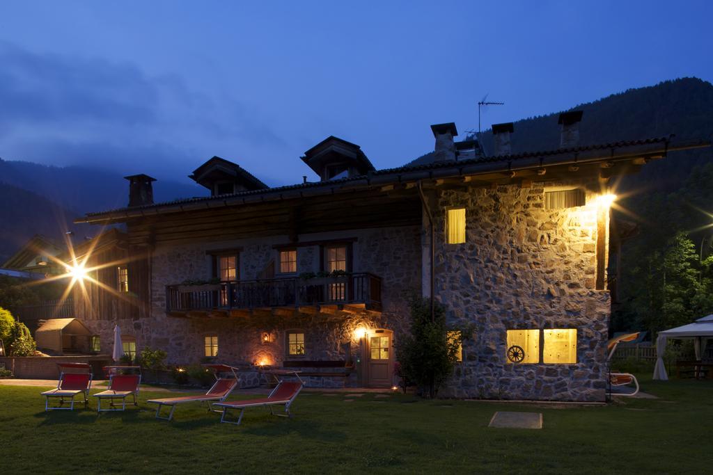 Bed and Breakfast Maso Franceschella à Carano  Extérieur photo