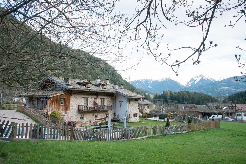 Bed and Breakfast Maso Franceschella à Carano  Extérieur photo