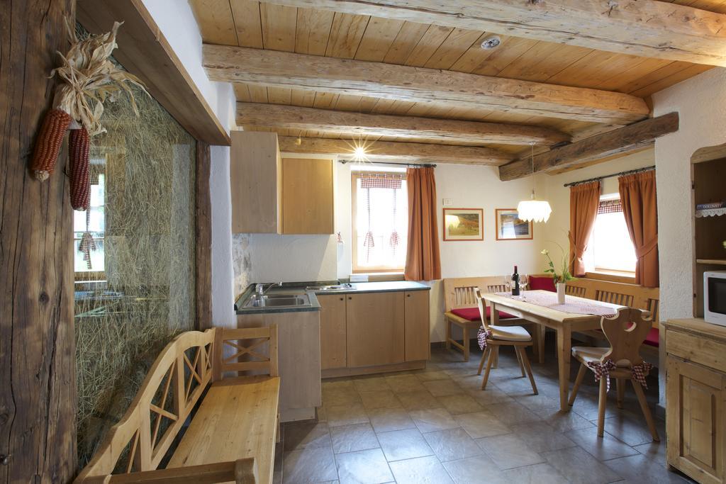Bed and Breakfast Maso Franceschella à Carano  Extérieur photo